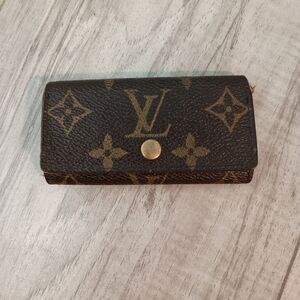 Louis Vuitton Monogram Key Holder